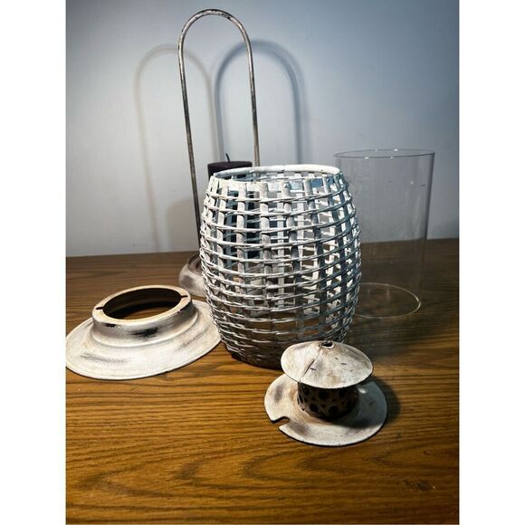 Candle Holders Retro Rattan Candle Holder with Candle Archipelago Botanicals can - Picture 3 of 7